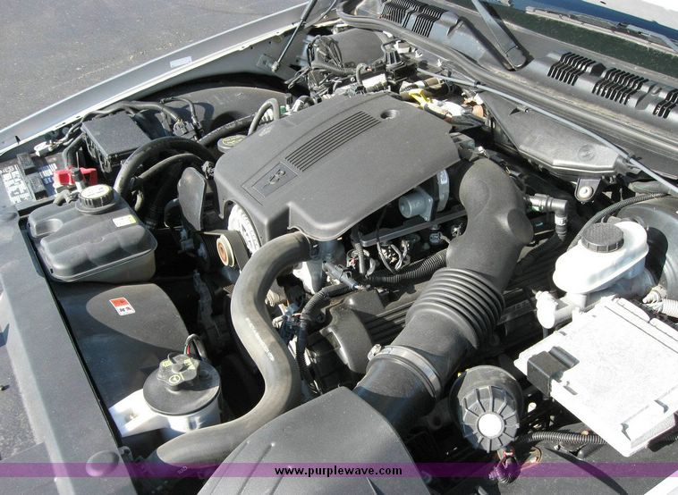 image for item 8156 2005 Ford Crown Victoria Police Interceptor