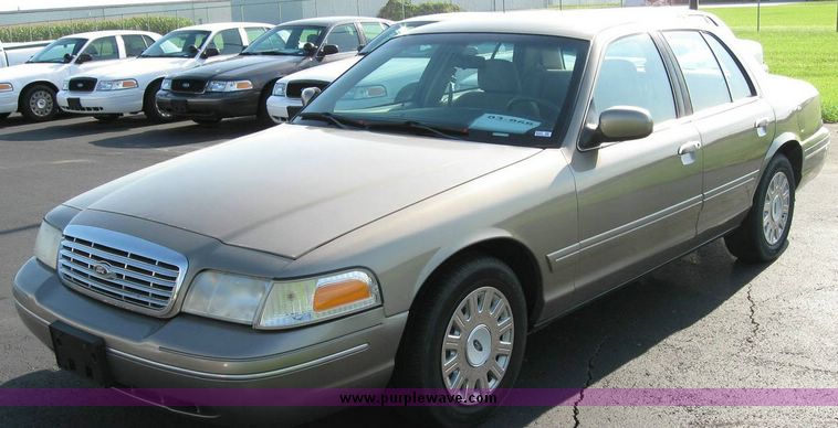 image for item 8157 2003 Ford Crown Victoria Police Interceptor