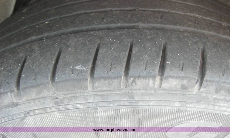 image for item 8159 2005 Ford Crown Victoria Police Interceptor