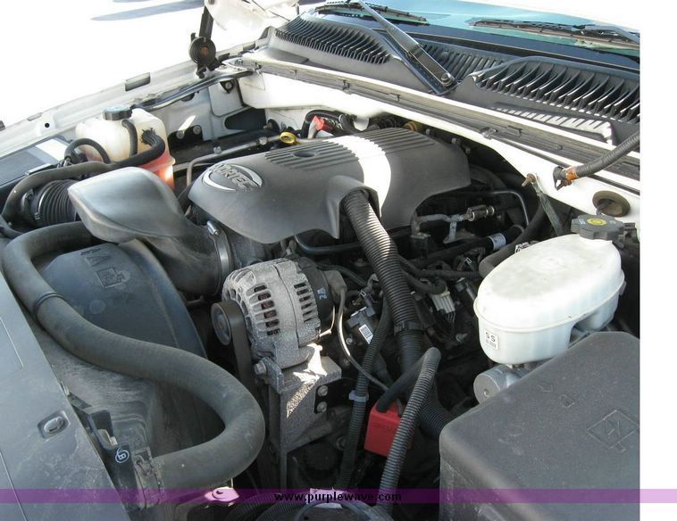 image for item 8163 2004 Chevrolet K1500 Silverado