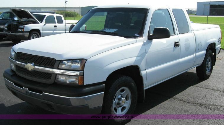 image for item 8164 2003 Chevrolet K1500 Silverado