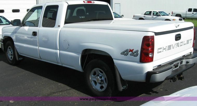 image for item 8164 2003 Chevrolet K1500 Silverado