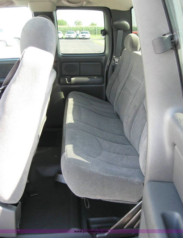 image for item 8165 2003 Chevrolet K1500 Silverado