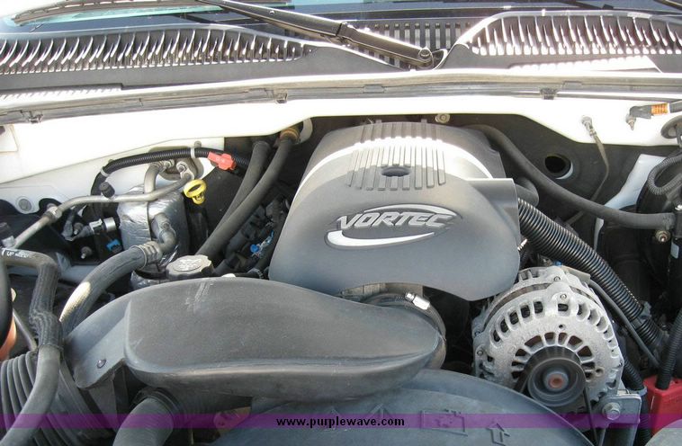 image for item 8165 2003 Chevrolet K1500 Silverado