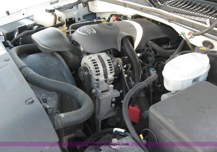 image for item 8165 2003 Chevrolet K1500 Silverado