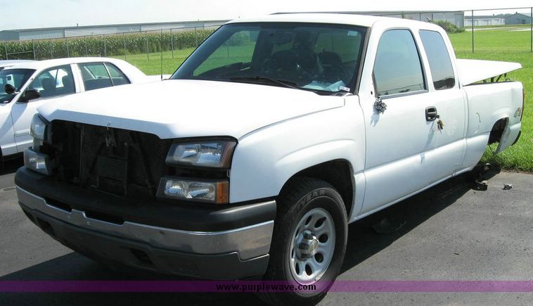 image for item 8166 2005 Chevrolet K1500 Silverado