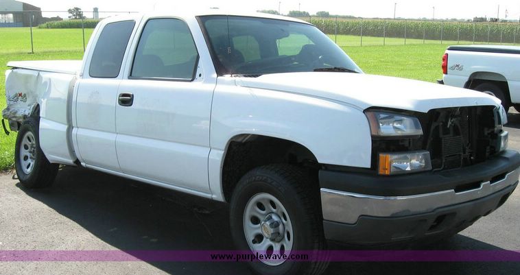 image for item 8166 2005 Chevrolet K1500 Silverado