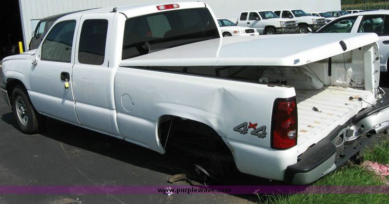 image for item 8166 2005 Chevrolet K1500 Silverado
