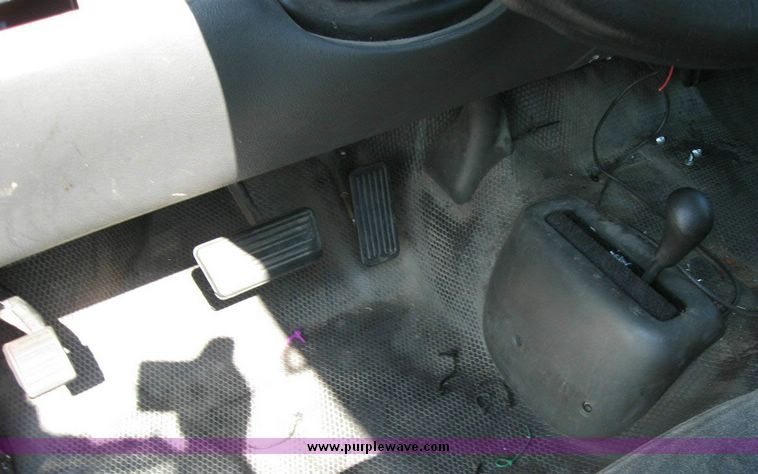 image for item 8166 2005 Chevrolet K1500 Silverado