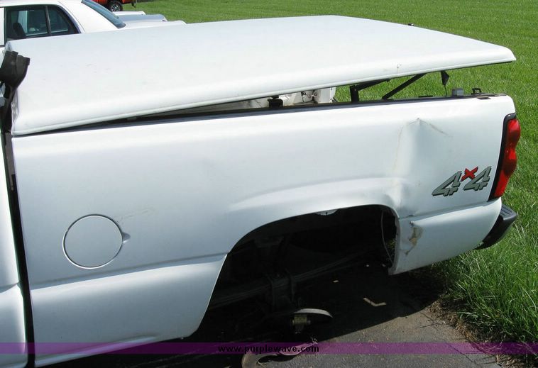 image for item 8166 2005 Chevrolet K1500 Silverado