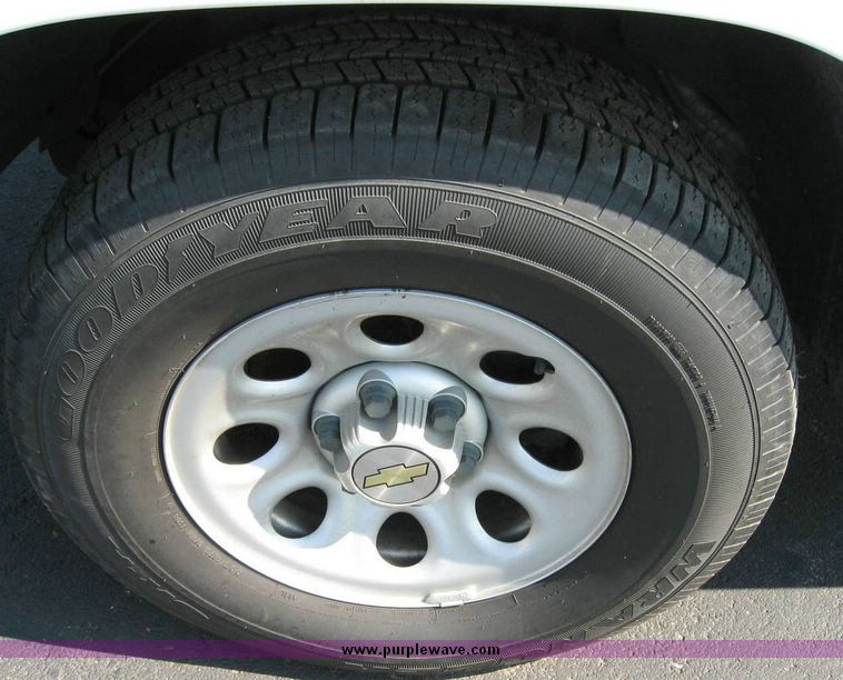 image for item 8166 2005 Chevrolet K1500 Silverado