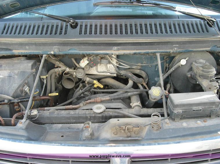 image for item 8167 1997 Dodge Ram Wagon B3500