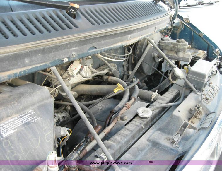 image for item 8167 1997 Dodge Ram Wagon B3500