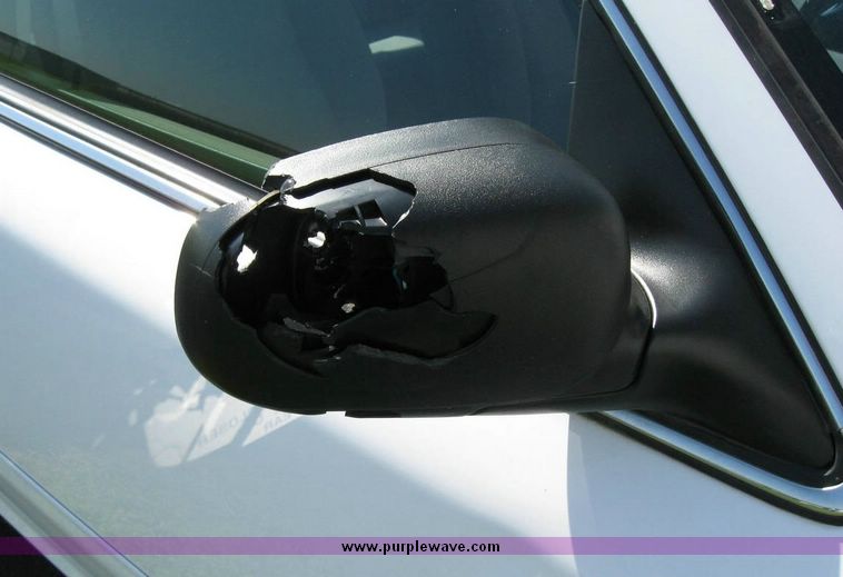 image for item 8168 2004 Ford Crown Victoria Police Interceptor