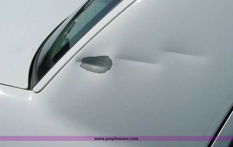 image for item 8168 2004 Ford Crown Victoria Police Interceptor