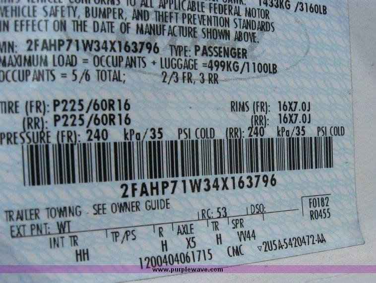 image for item 8168 2004 Ford Crown Victoria Police Interceptor