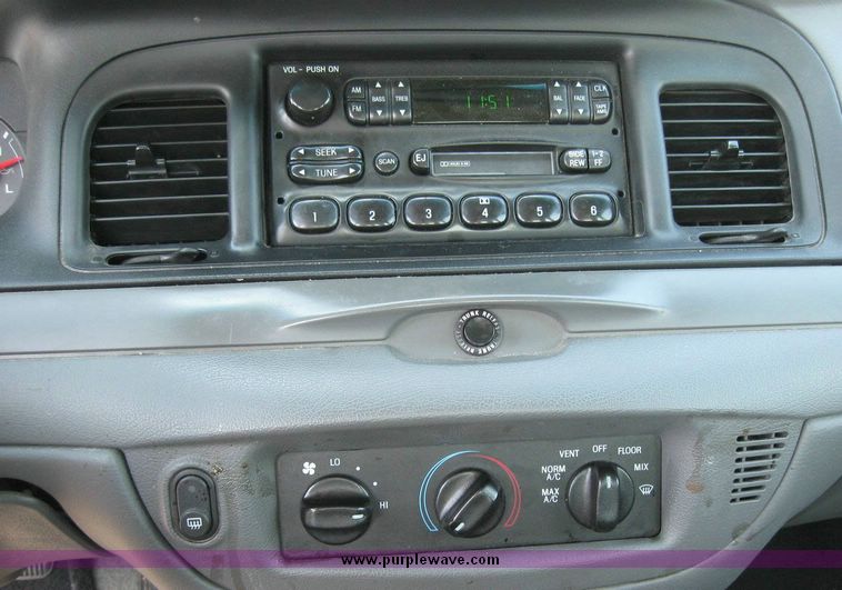 image for item 8169 2003 Ford Crown Victoria Police Interceptor