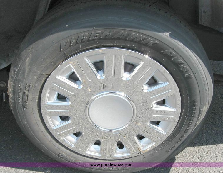 image for item 8170 2005 Ford Crown Victoria Police Interceptor