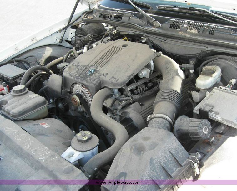 image for item 8170 2005 Ford Crown Victoria Police Interceptor