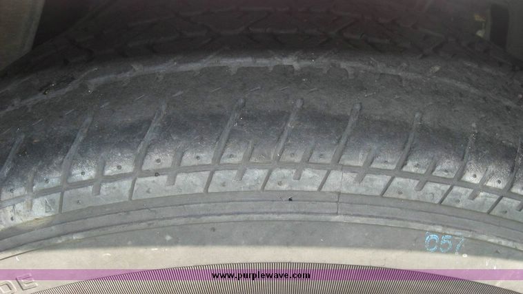 image for item 8171 2005 Ford Crown Victoria Police Interceptor