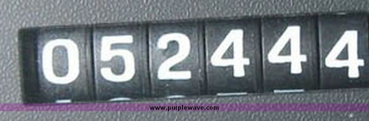 image for item 8172 2005 Ford Crown Victoria Police Interceptor