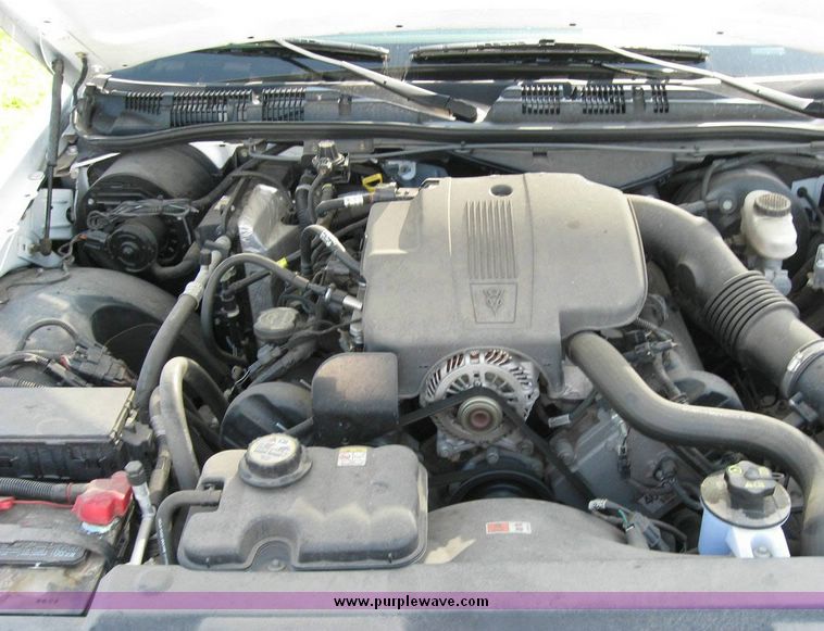 image for item 8172 2005 Ford Crown Victoria Police Interceptor