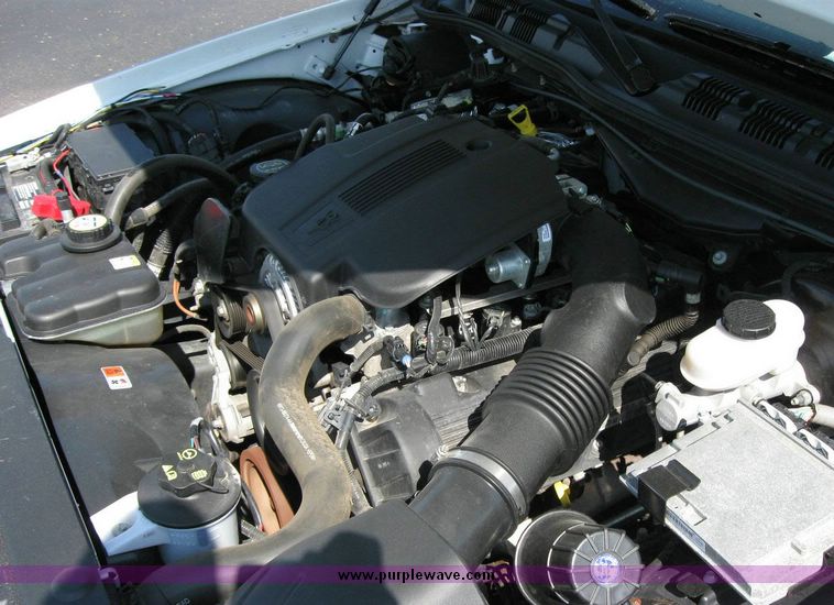 image for item 8173 2005 Ford Crown Victoria Police Interceptor