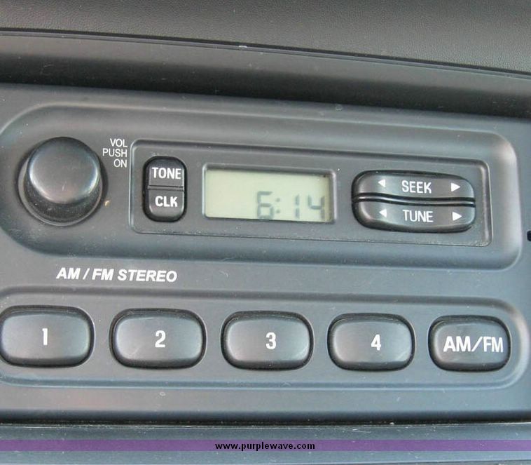 image for item 8174 2003 Ford Crown Victoria Police Interceptor