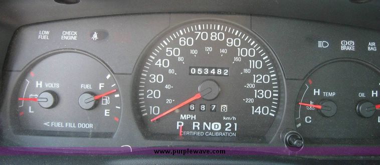 image for item 8175 2005 Ford Crown Victoria Police Interceptor