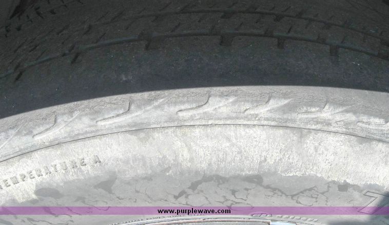 image for item 8176 2005 Ford Crown Victoria Police Interceptor