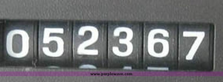 image for item 8178 2005 Ford Crown Victoria Police Interceptor