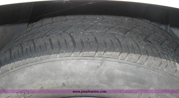 image for item 8178 2005 Ford Crown Victoria Police Interceptor