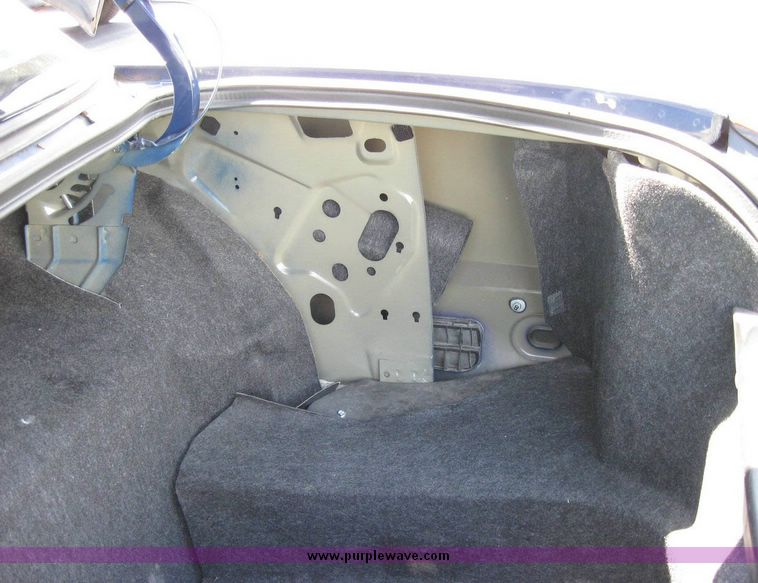 image for item 8179 2003 Ford Crown Victoria Police Interceptor