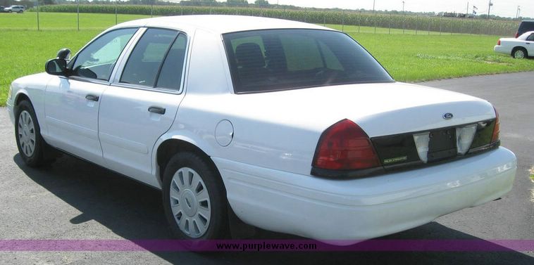 image for item 8180 2008 Ford Crown Victoria Police Interceptor