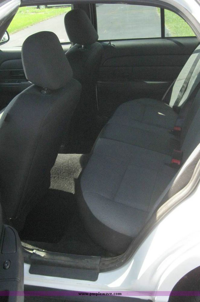 image for item 8180 2008 Ford Crown Victoria Police Interceptor