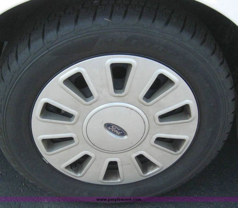 image for item 8180 2008 Ford Crown Victoria Police Interceptor