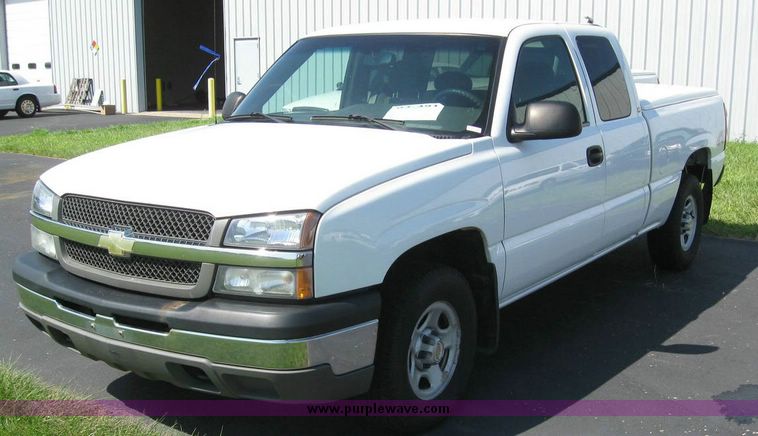 image for item 8184 2003 Chevrolet K1500 Silverado