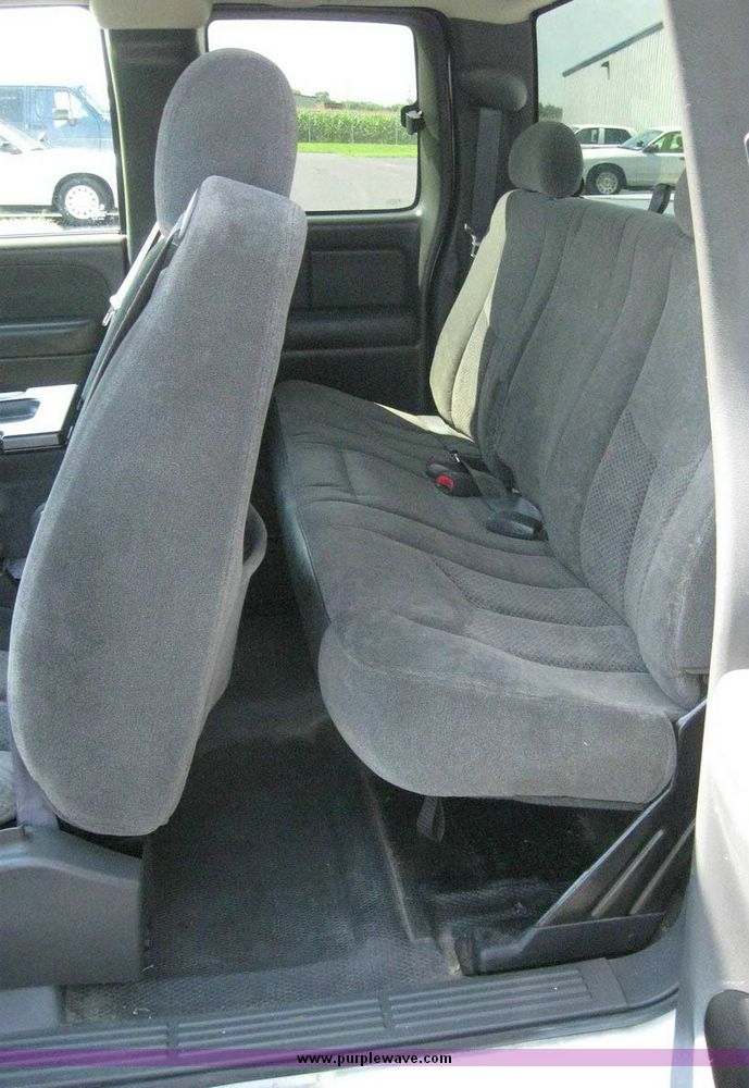 image for item 8184 2003 Chevrolet K1500 Silverado