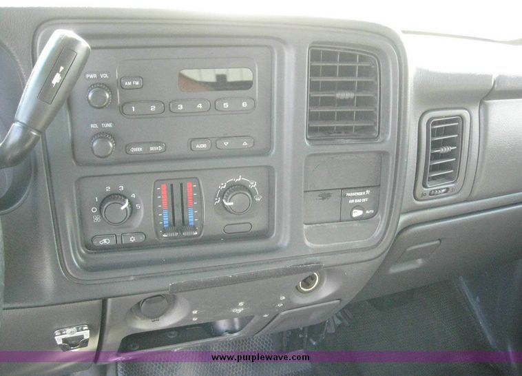 image for item 8184 2003 Chevrolet K1500 Silverado