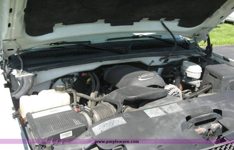 image for item 8184 2003 Chevrolet K1500 Silverado