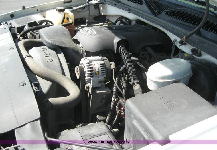 image for item 8184 2003 Chevrolet K1500 Silverado