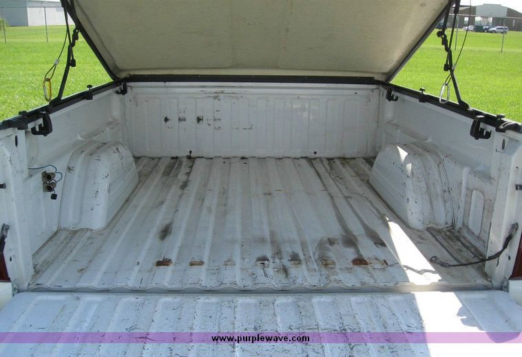 image for item 8184 2003 Chevrolet K1500 Silverado