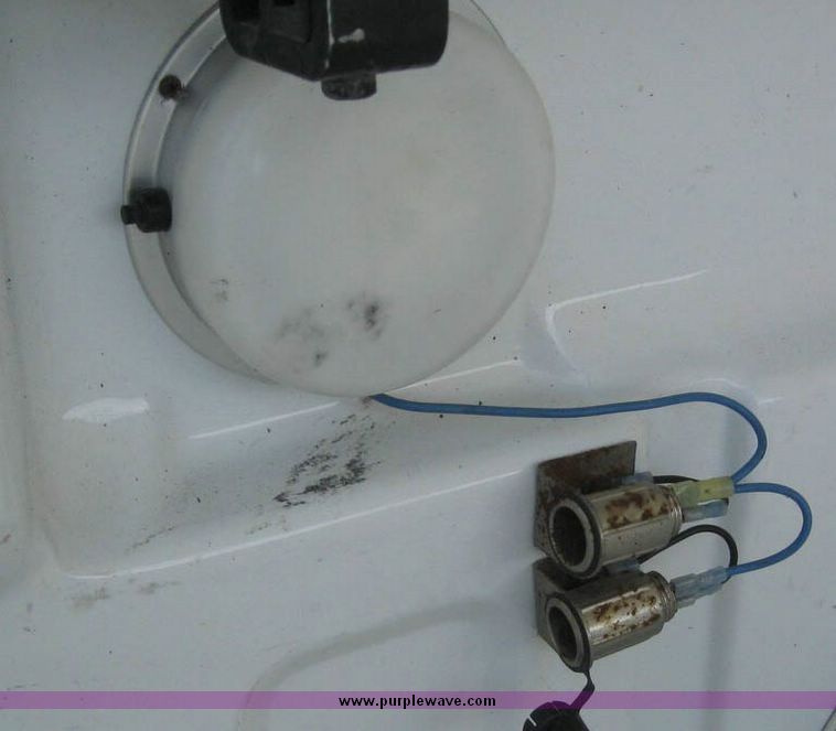 image for item 8184 2003 Chevrolet K1500 Silverado