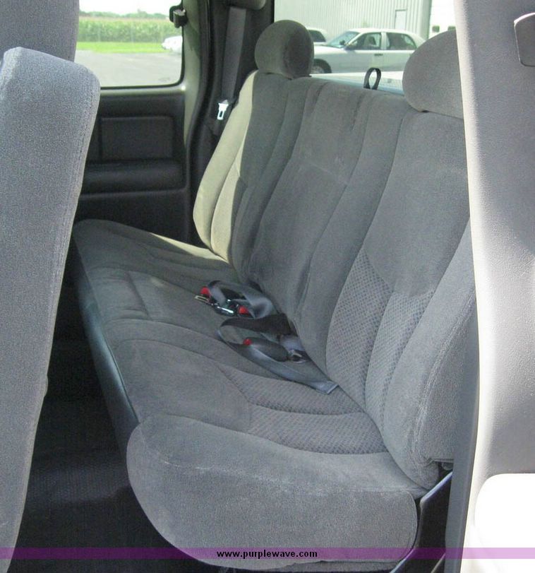 image for item 8185 2003 Chevrolet K1500 Silverado