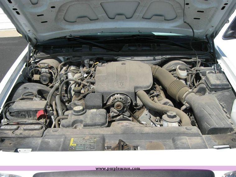 image for item 8187 2004 Ford Crown Victoria Police Interceptor