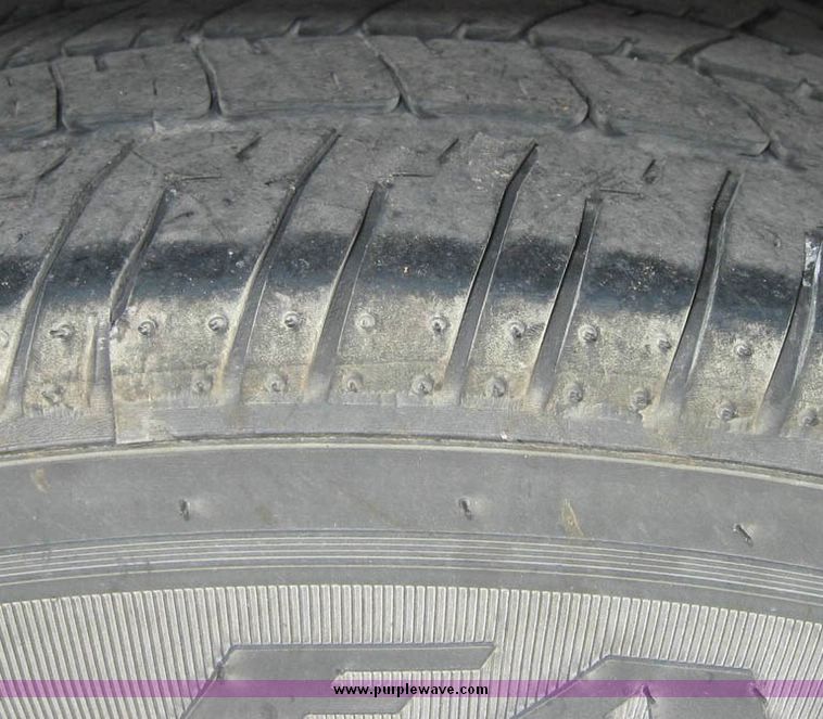 image for item 8188 2004 Ford Crown Victoria Police Interceptor