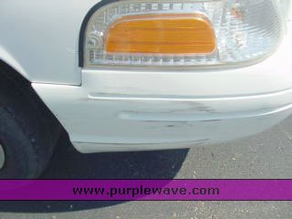 image for item 8190 2005 Ford Crown Victoria Police Interceptor