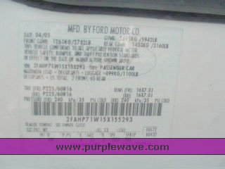 image for item 8190 2005 Ford Crown Victoria Police Interceptor