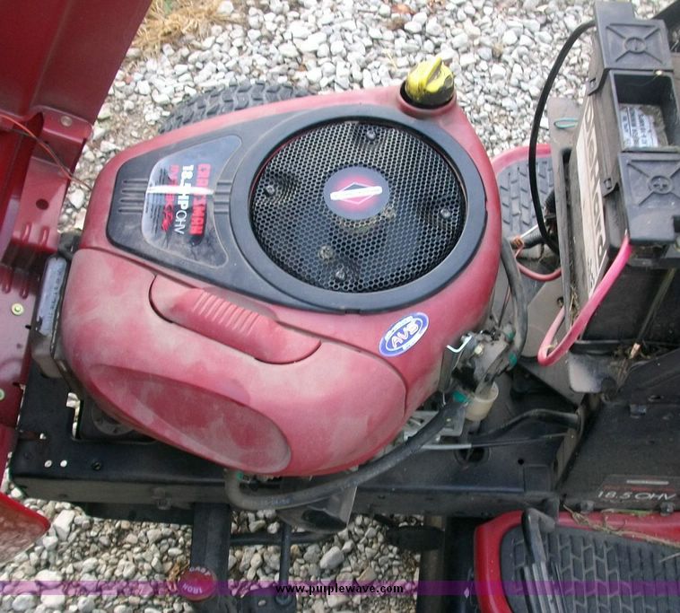 image for item 1007 2004 Craftsman DYT 4000 riding lawn mower