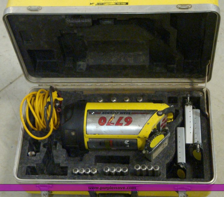 image for item 1207 Leica beam aligner